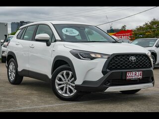2025  Toyota Corolla Cross GX 2WD Wagon (Glacier White) Used Car Thumbnail