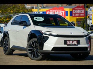 2025  Toyota BZ4X AWD Wagon (Frosted White) Used Car Thumbnail