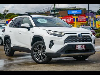2023  Toyota RAV4 GXL 2WD Wagon (Glacier White) Used Car Thumbnail
